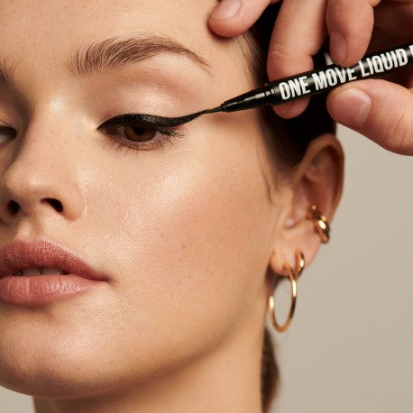 One Move Liquid Eyeliner Black (0.55ml)